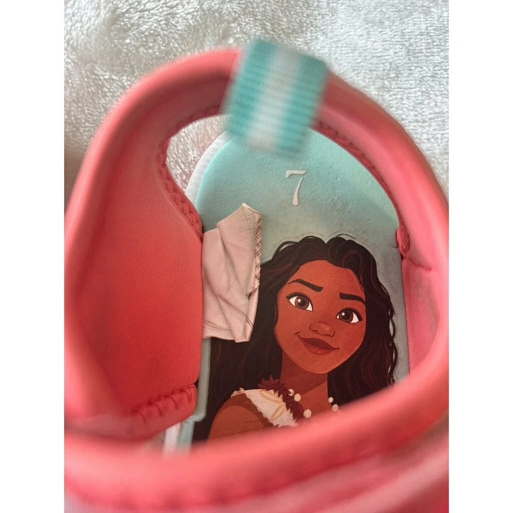 Disney moana athletic